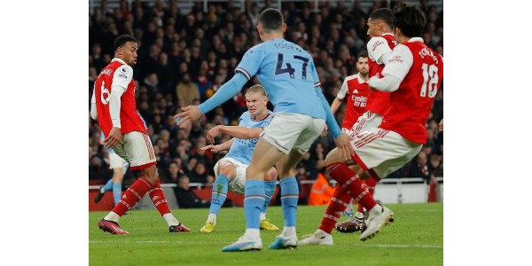 Manchester City pobjeđuje u sljedećoj utakmici i smanjuje bodovni zaostatak za Arsenalom